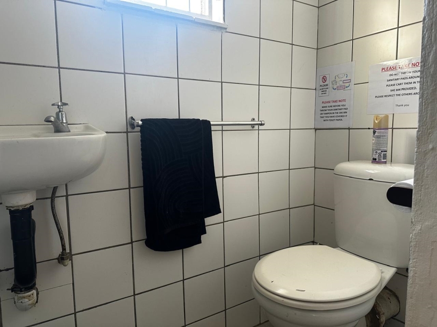 6 Bedroom Property for Sale in Brandwag Free State